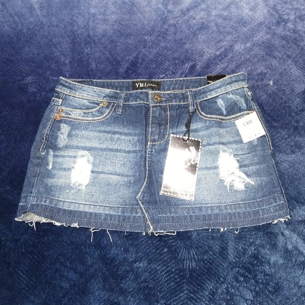 Juniors YMI 5-Pocket Denim Jean Skirt Size 5. Distressed/NWT.